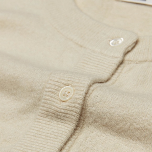 *SOLD* Wilfred Sicily Sweater + Cardigan Set - Picture 6 of 14